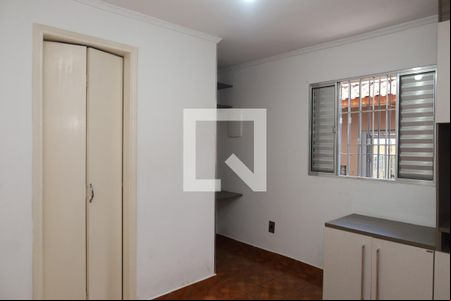 Quarto 2 - Suíte de casa para alugar com 2 quartos, 103m² em Vila Carmosina, São Paulo