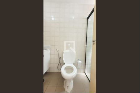 Banheiro de kitnet/studio à venda com 1 quarto, 48m² em Centro, Campinas