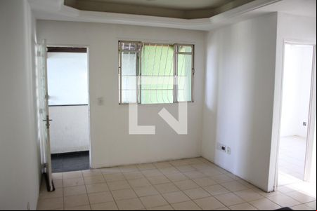 Sala de apartamento à venda com 2 quartos, 43m² em Califórnia, Belo Horizonte