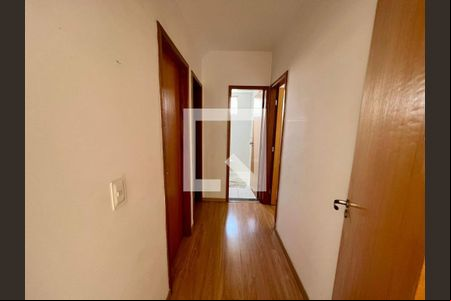 o aos quartos de apartamento para alugar com 3 quartos, 137m² em Planalto, Belo Horizonte