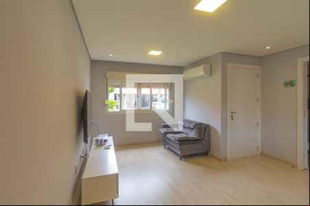 Sala de casa de condomínio à venda com 3 quartos, 92m² em Fátima, Canoas
