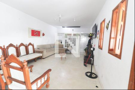 Sala de casa à venda com 3 quartos, 1400m² em Ivoturucaia, Jundiaí