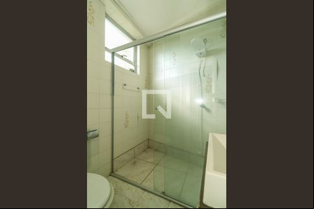 Banheiro da Suíte de apartamento para alugar com 4 quartos, 136m² em Floresta, Porto Alegre