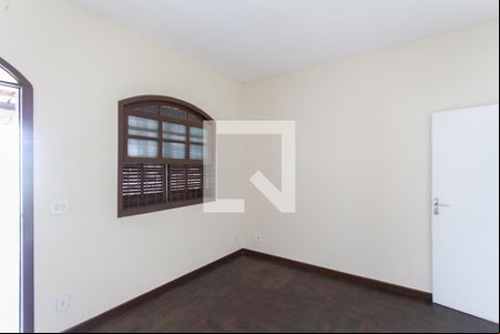 Sala 1 de casa para alugar com 4 quartos, 360m² em São João Batista, Belo Horizonte