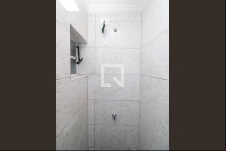 Banheiro de kitnet/studio para alugar com 1 quarto, 32m² em Vila Dom Pedro Ii, São Paulo