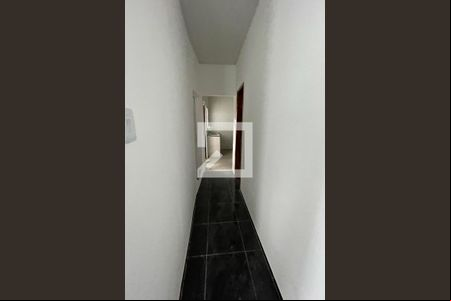 Corredor de casa para alugar com 2 quartos, 60m² em Centro, Duque de Caxias
