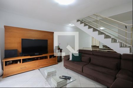 Sala de estar de casa de condomínio à venda com 4 quartos, 174m² em Santa Teresinha, São Paulo