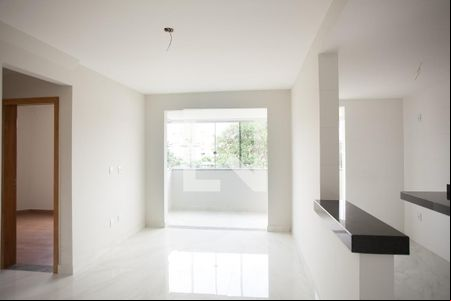 sala de apartamento à venda com 2 quartos, 63m² em Arvoredo, Contagem