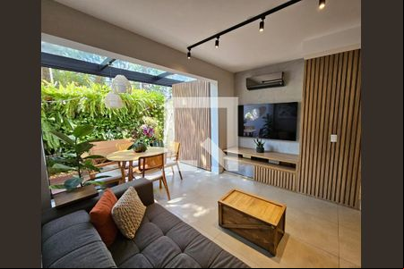 Sala de casa de condomínio à venda com 2 quartos, 105m² em Brooklin, São Paulo