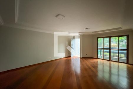 Sala de casa à venda com 4 quartos, 140m² em Jardim do Mar, São Bernardo do Campo
