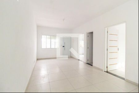 Sala de casa para alugar com 2 quartos, 180m² em Jardim Alto Pedroso, São Paulo