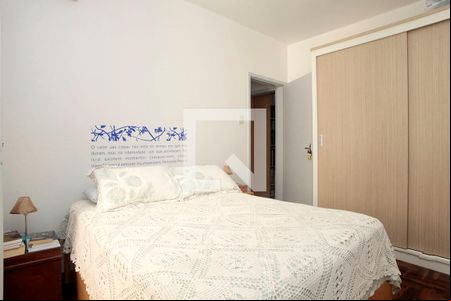 Quarto 1 de apartamento à venda com 2 quartos, 68m² em Floresta, Porto Alegre