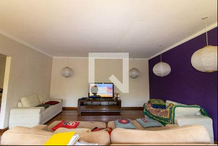 Sala de casa para alugar com 4 quartos, 256m² em Jardim das Paineiras, Campinas