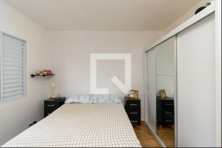 Quarto 1 de casa à venda com 3 quartos, 200m² em Jardim Avelino, São Paulo
