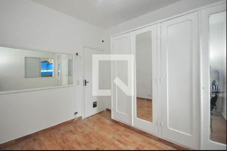 Quarto 1 de casa para alugar com 2 quartos, 78m² em Cidade Intercap, Taboão da Serra