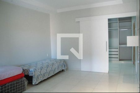 Quarto 2 com closet e suíte de casa para alugar com 2 quartos, 90m² em Setor Crimeia Oeste, Goiânia