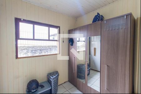 Quarto 2 de casa à venda com 2 quartos, 440m² em Niterói, Canoas