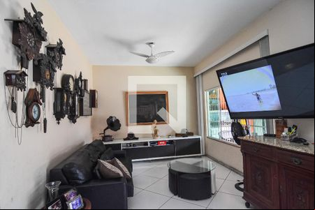 Sala de casa para alugar com 4 quartos, 765m² em Piratininga, Niterói
