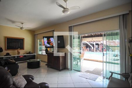 Sala de casa para alugar com 4 quartos, 765m² em Piratininga, Niterói