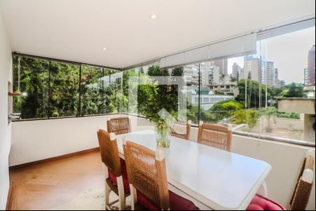 Sala de apartamento à venda com 2 quartos, 95m² em Bela Vista, Porto Alegre