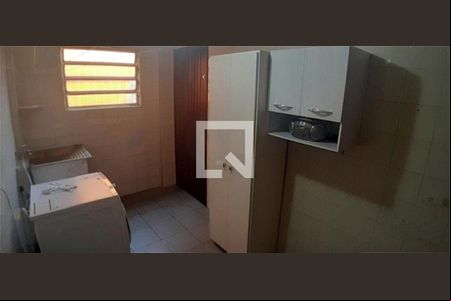 Casa à venda com 3 quartos, 220m² em Jardim Marek, Santo André