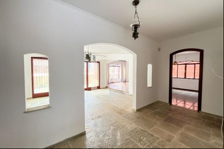 Hall de entrada de casa para alugar com 4 quartos, 395m² em City América, São Paulo