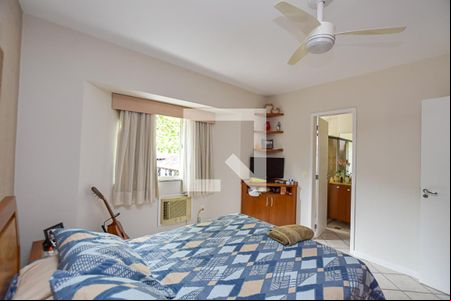Suíte de casa à venda com 3 quartos, 170m² em Maria Paula, Niterói