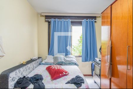Quarto 1 de apartamento para alugar com 2 quartos, 56m² em Teresópolis, Porto Alegre