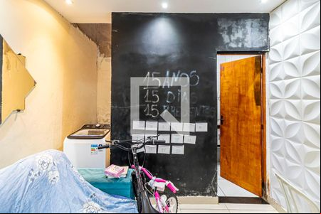 Sala de casa para alugar com 2 quartos, 72m² em Jardim D’abril, São Paulo