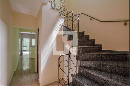 Escada de casa à venda com 3 quartos, 189m² em Vila Lutécia, Santo André
