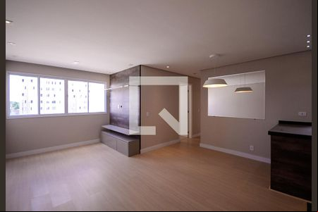Sala  de apartamento à venda com 3 quartos, 63m² em Jardim Santa Emilia, São Paulo