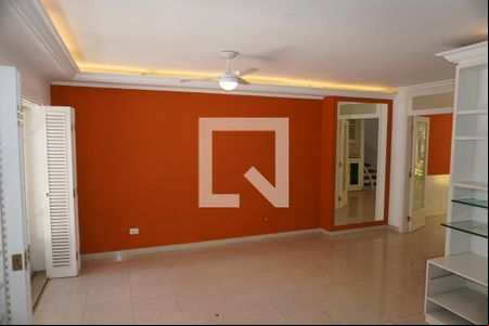 Sala de casa à venda com 3 quartos, 203m² em Pinheiros, São Paulo