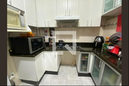 Casa à venda com 2 quartos, 117m² em Santa Branca, Belo Horizonte