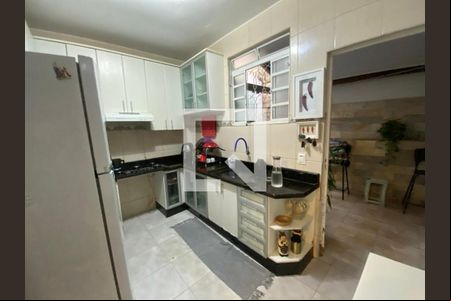 Casa à venda com 2 quartos, 117m² em Santa Branca, Belo Horizonte