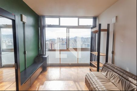 Sala/Quarto de kitnet/studio à venda com 1 quarto, 30m² em Santo Agostinho, Belo Horizonte