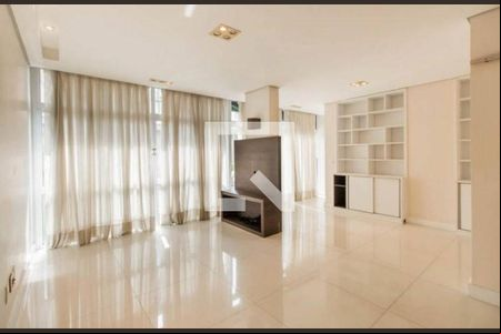 Apartamento à venda com 3 quartos, 130m² em Itaim Bibi, São Paulo