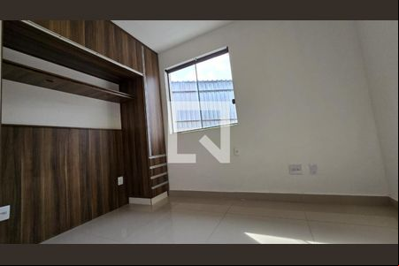 Casa à venda com 2 quartos, 115m² em Santa Branca, Belo Horizonte