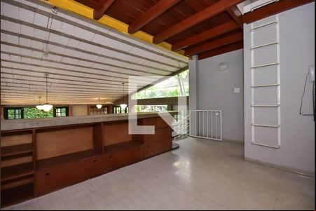 Corredor de casa de condomínio à venda com 2 quartos, 370m² em Jardim Morumbi, São Paulo