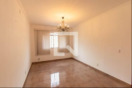 Sala de Estar de casa para alugar com 4 quartos, 500m² em Capão Raso, Curitiba