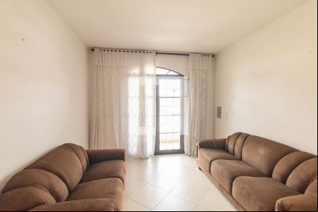 Sala de TV 2 de casa para alugar com 4 quartos, 500m² em Capão Raso, Curitiba
