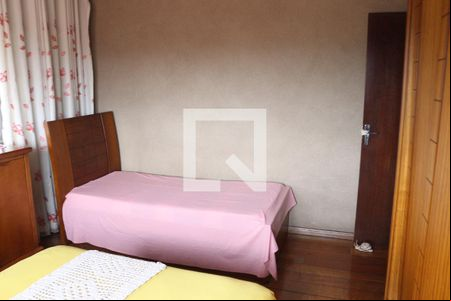 Quarto 1 de casa à venda com 3 quartos, 360m² em Califórnia, Belo Horizonte