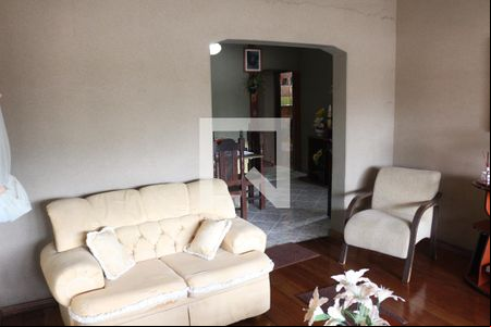 Sala de casa à venda com 3 quartos, 360m² em Califórnia, Belo Horizonte