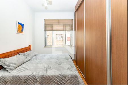 Suíte de apartamento para alugar com 2 quartos, 94m² em Barro Preto, Belo Horizonte