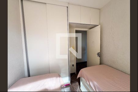 Quarto 2 de apartamento para alugar com 2 quartos, 51m² em Santa Cruz Industrial, Contagem