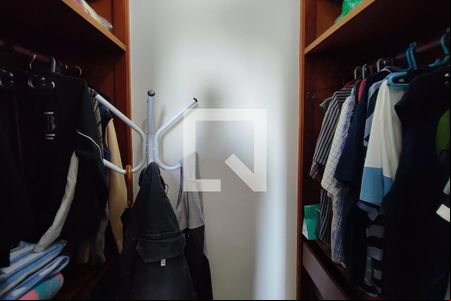 Closet Suíte de apartamento à venda com 3 quartos, 93m² em Parque Industrial, Campinas