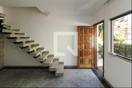 Sala de casa de condomínio à venda com 2 quartos, 80m² em Chácara Mafalda, São Paulo