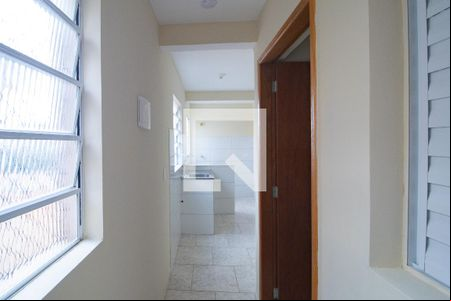 Corredor de apartamento para alugar com 1 quarto, 54m² em Jardim Tremembe, São Paulo