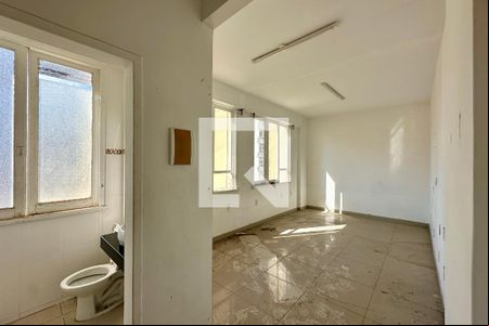 Sala/Quarto de kitnet/studio para alugar com 1 quarto, 30m² em Centro, Rio de Janeiro