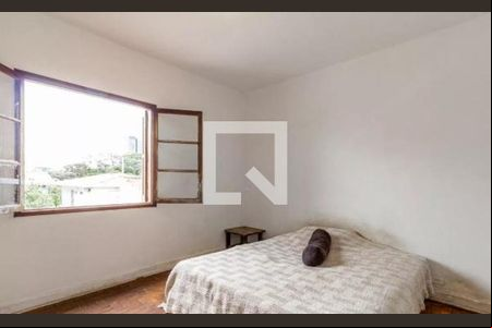 Casa à venda com 4 quartos, 272m² em Indianópolis, São Paulo
