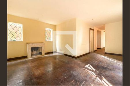 Casa à venda com 3 quartos, 280m² em Jardim Paulistano, São Paulo